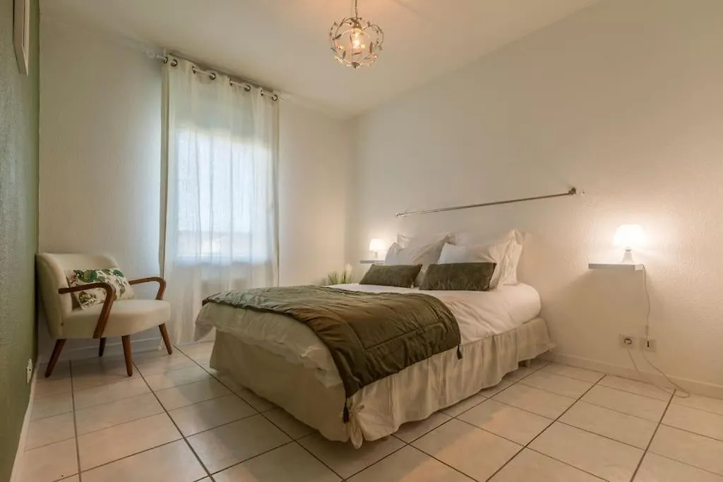 Splendid T2 Piscine En Ete Avec Terrasse, Airbus Et Aeroport Apartman Toulouse